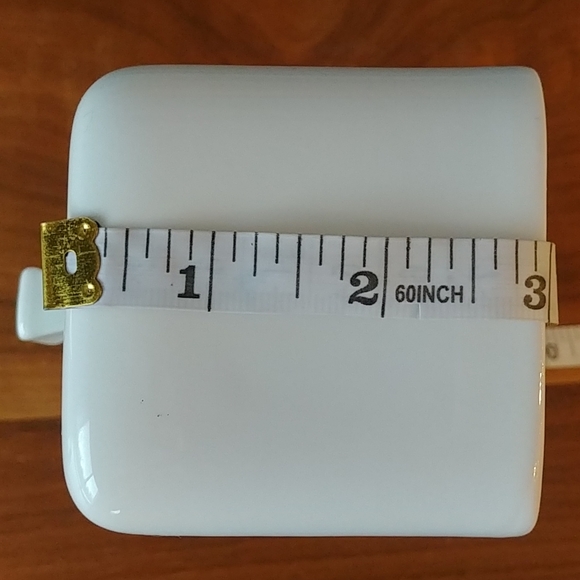 Nondescript Ceramic Butter Dish - Picture 7 of 7